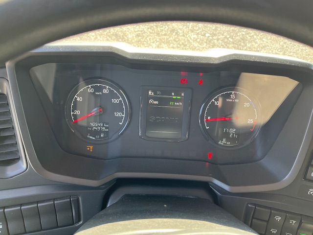 Scania P370 6X2*4 HMF2620K6