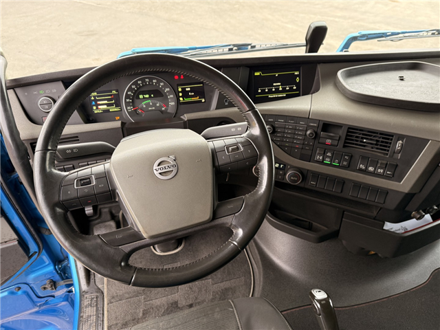 Volvo FH500 6x2/2 Globetrotter Euro 5