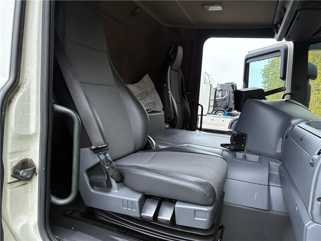 Scania P 250 LB4x2HNB