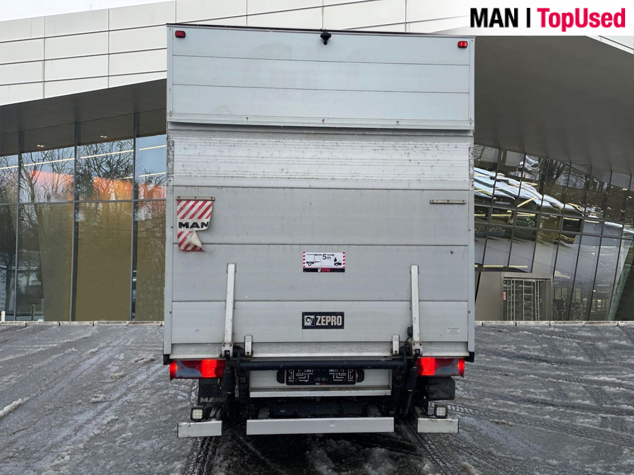 MAN TGE 3.180 4X2F SB