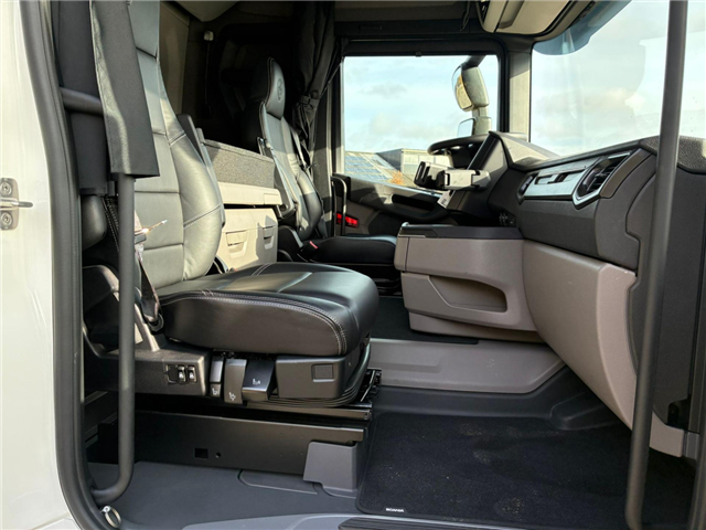 Scania R 500 A6x2/4NB