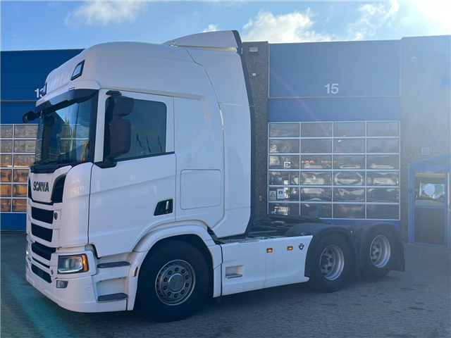 Scania R 660 6x2 bogie trækker