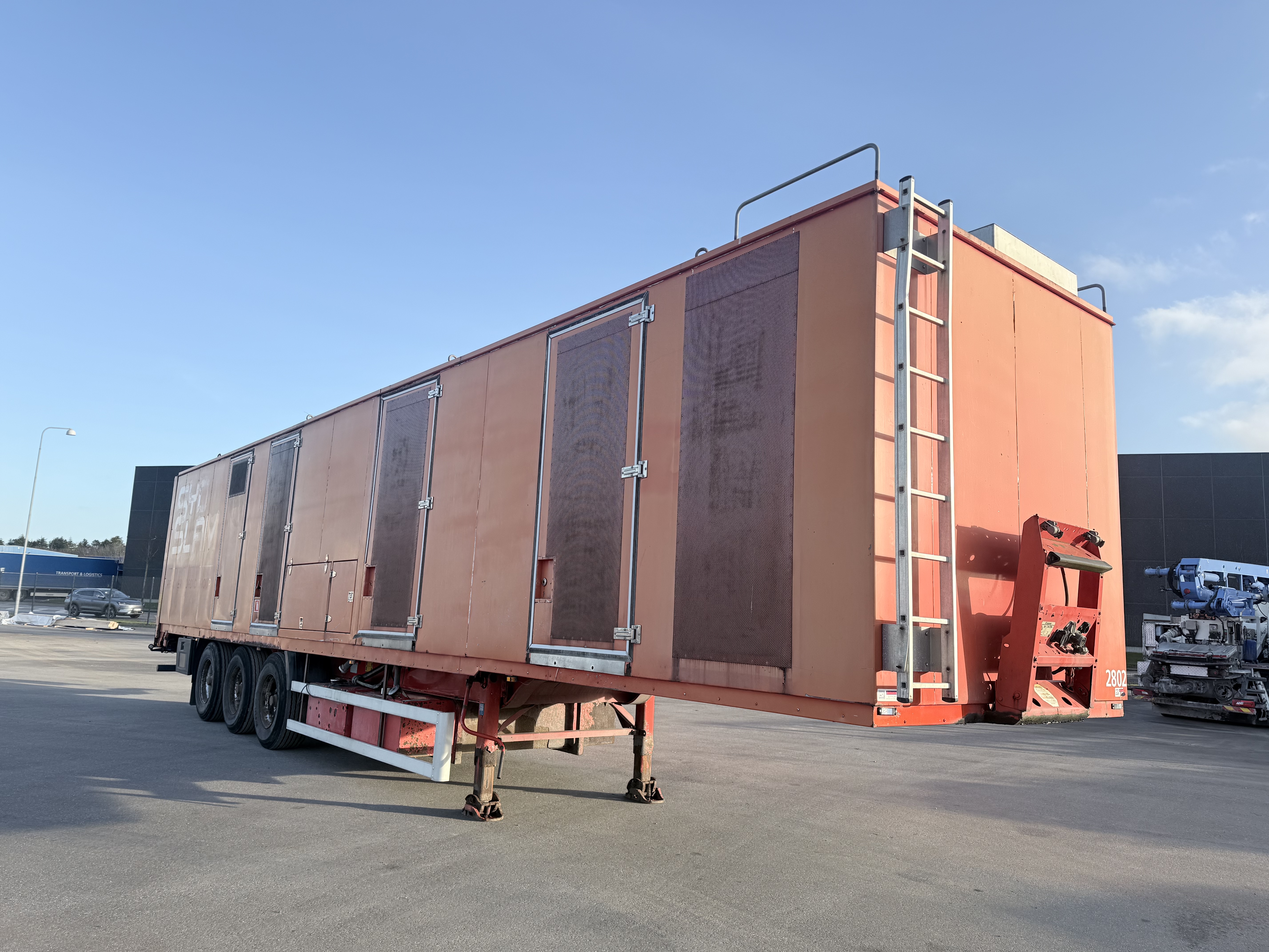 Krone 3 akslet Boxtrailer 1000 bar højtryksanlæg med Kamat pumpe 186 L/min. Deutz V8.