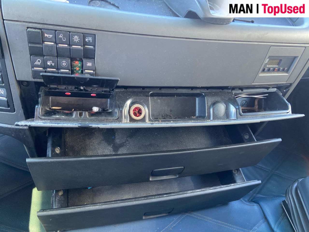 MAN TGX 26.560 6X2-4 LL