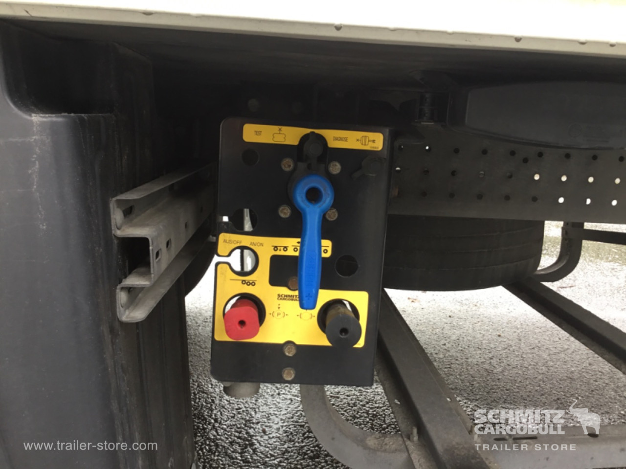 Schmitz Semi Reefer Meat hanging system