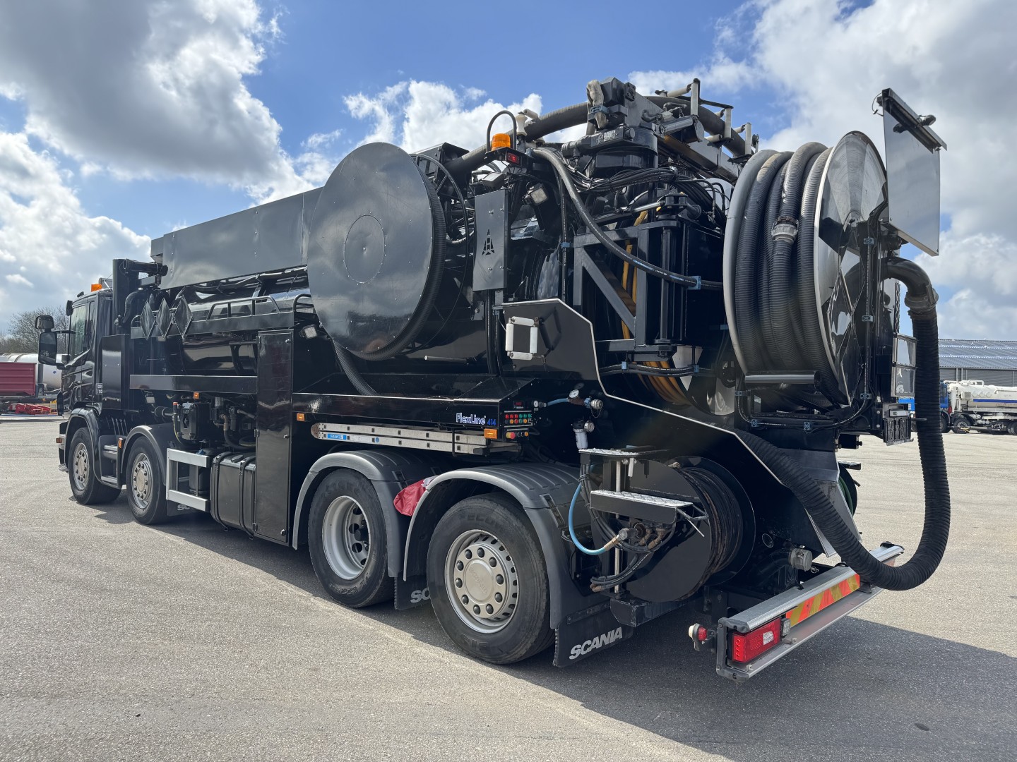 Scania P450 8x2*6 Hvidtved Larsen FlexLine 414 ADR