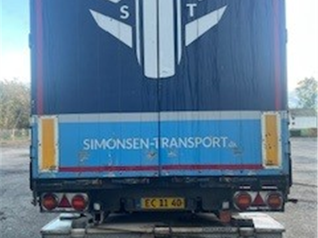 Danson Trailer Curtainsider + Sliding Roof