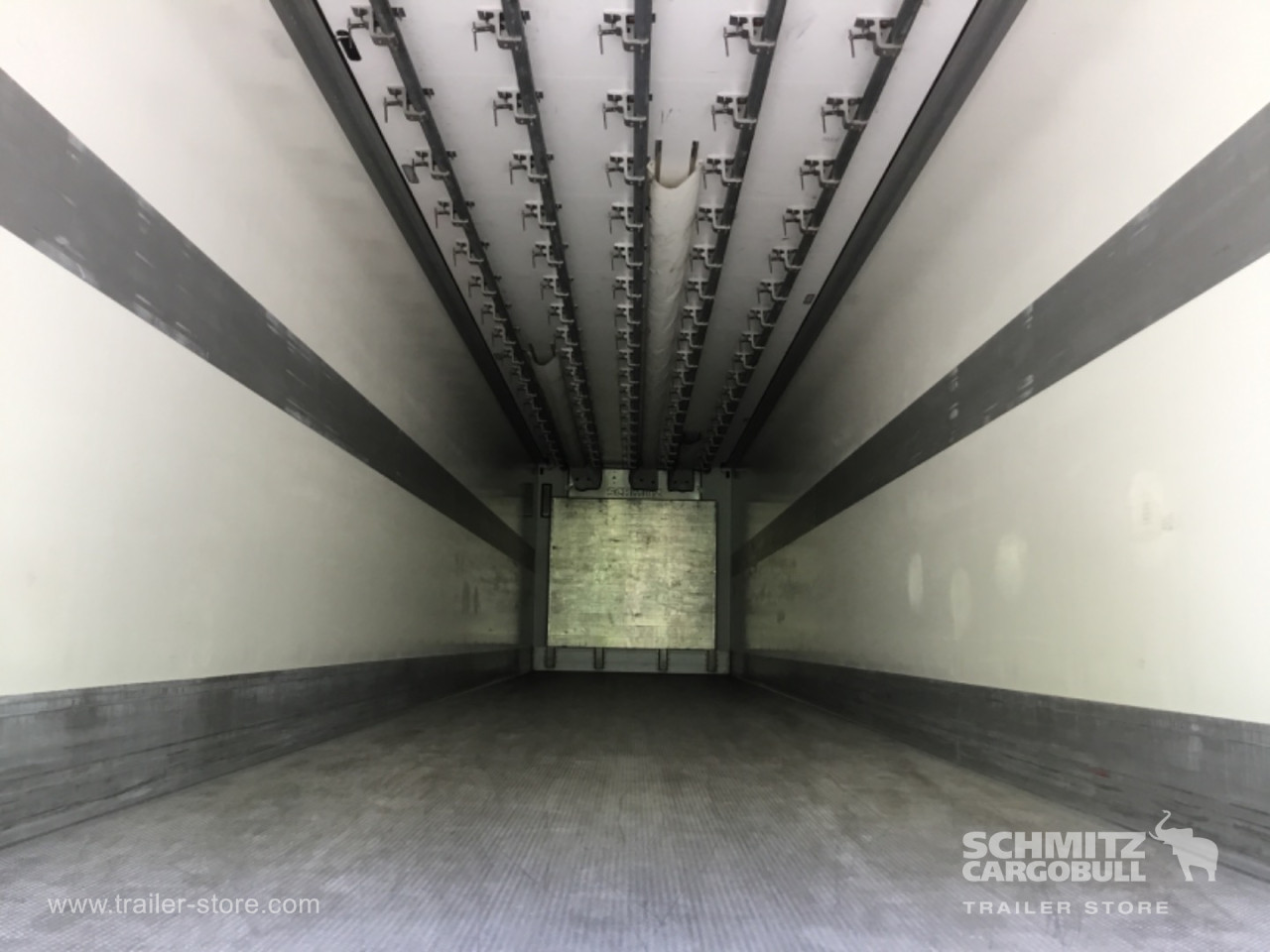 Schmitz Semi Reefer Meat hanging system