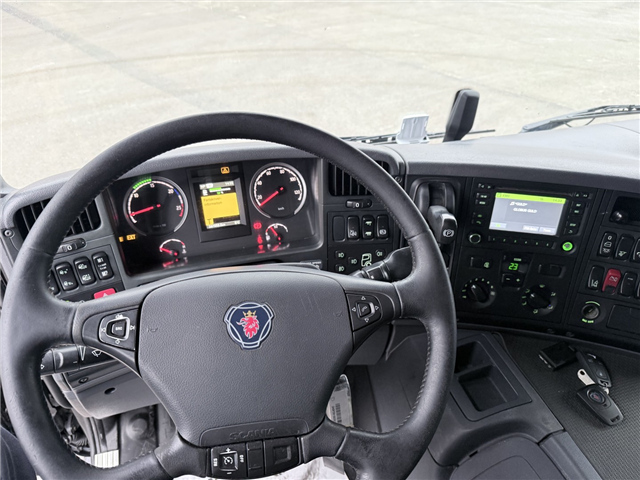 Scania P410 6x2*4 Hvidtved Larsen Flexline 312 ADR