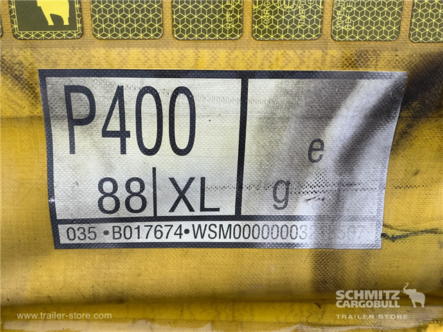 Schmitz Semi Curtainsider Mega