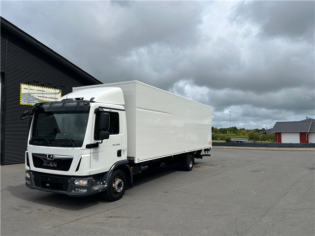 MAN TGL 12.220 kasse lift