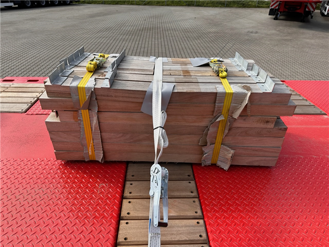 Kässbohrer SLA J4, Udtrækkelig Maskintrailer