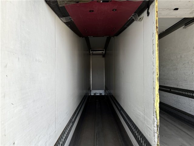 Iveco EuroCargo 180E32 4x2 Schmitz / Thermo King T-1200R Spectrum