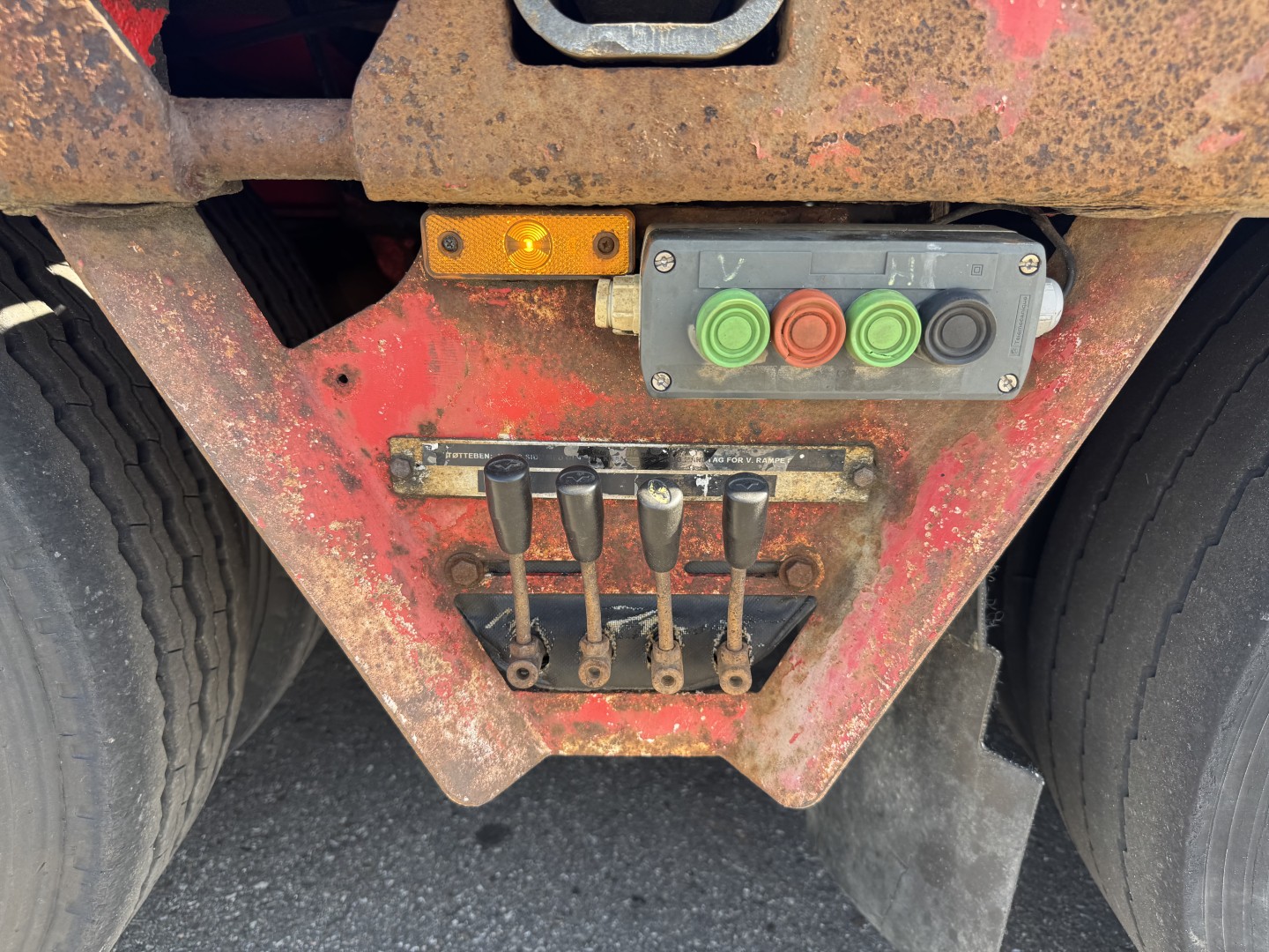 Kel-Berg / Faymonville 4 akslet Udtræks Maskintrailer