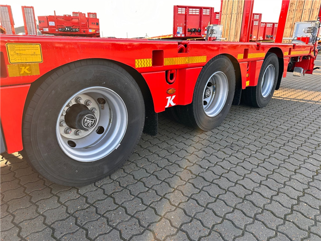 Kässbohrer SLA HS-3, udtrækkelig Maskintrailer