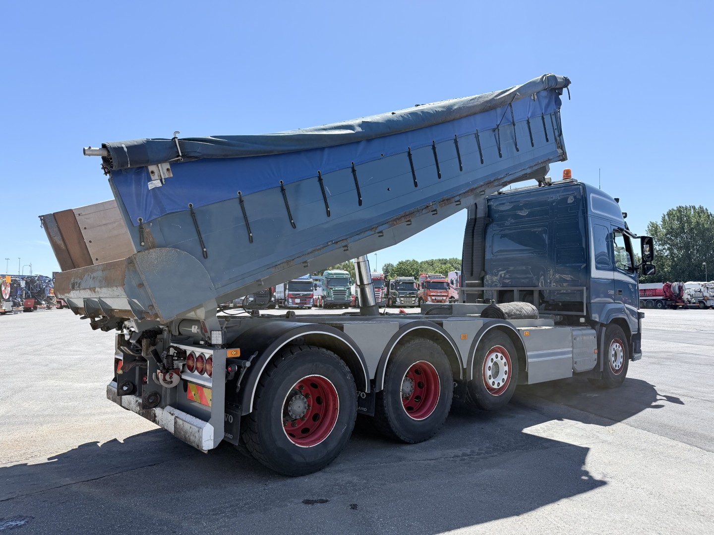 Volvo FM 500 8x4 Pushertridem Tipbil