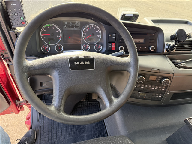 MAN TGM 14.250 VM-Tarm 4.000 l. Rustfri PED Slamsuger Euro 6