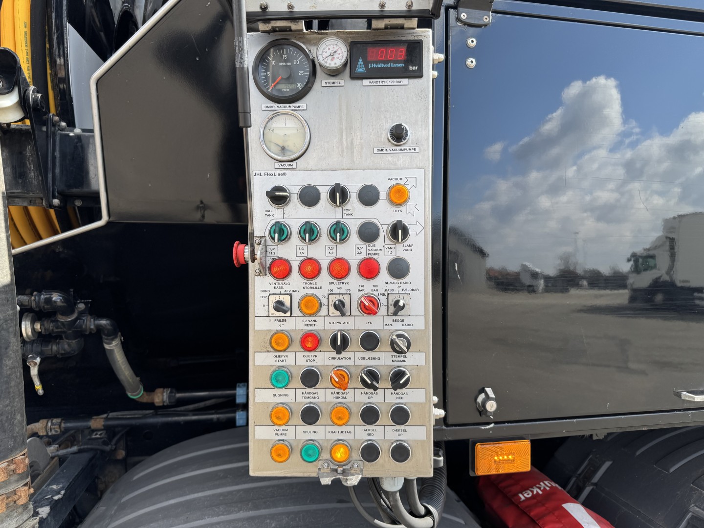 Scania P450 8x2*6 Hvidtved Larsen FlexLine 414 ADR