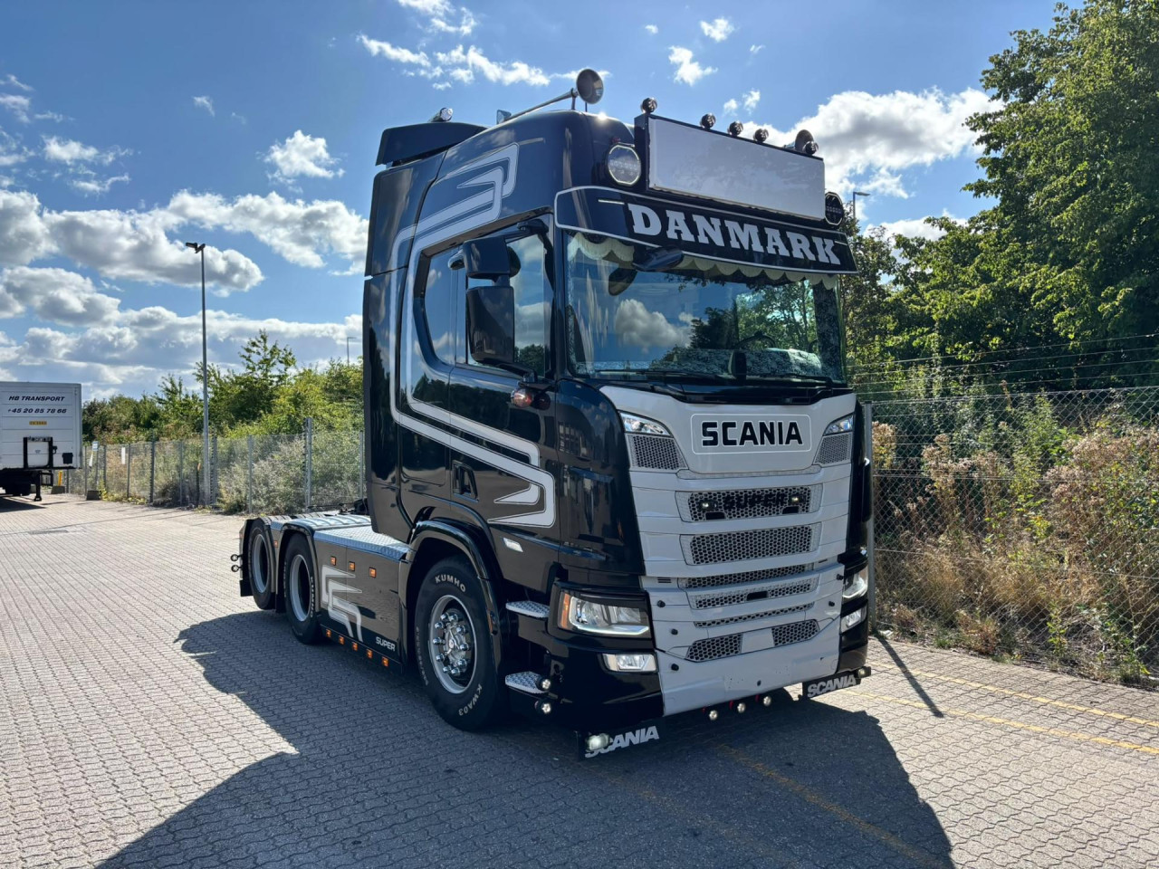 Scania R 560 A6x2NB