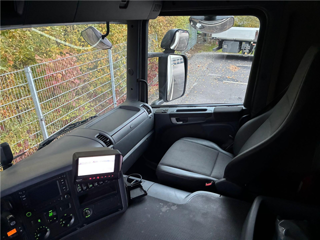 Scania P 250 LB4x2HNB