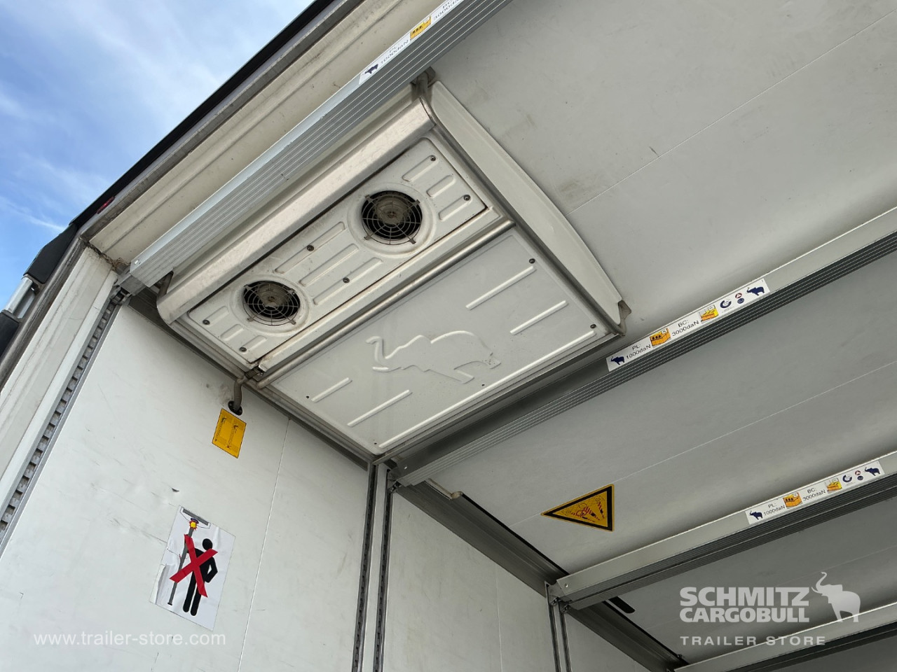 Schmitz Auflieger Tiefkühlkoffer Multitemp Dobbeltdækk Lift