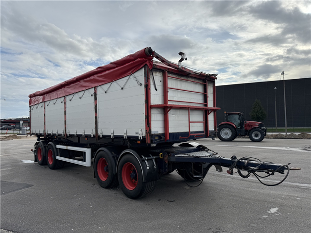 NOPA 32 t. 4 akslet Tipanhænger