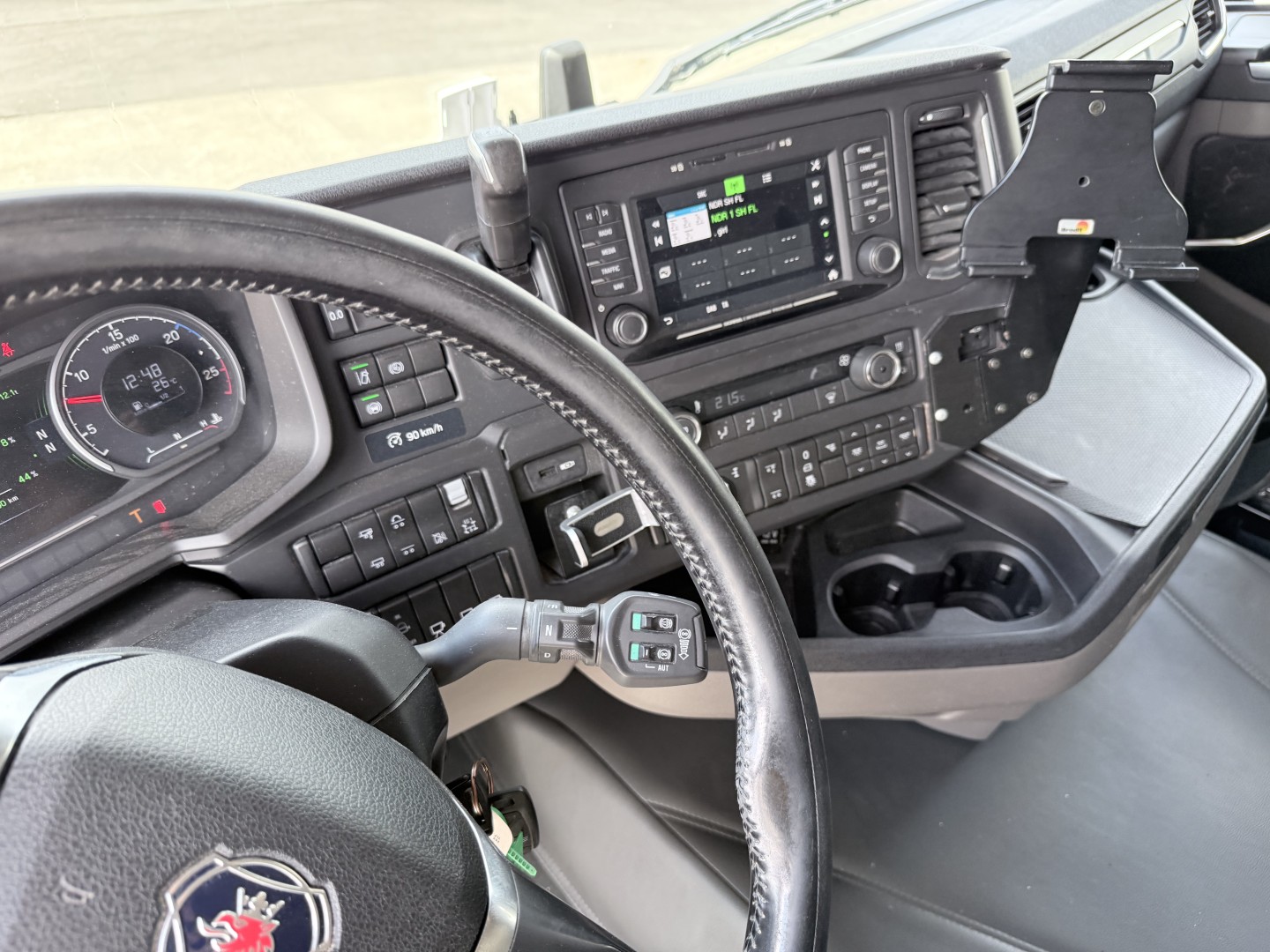 Scania R500 NGS CR20H 6x2 26 m3 Silo - Kompressor - Retarder
