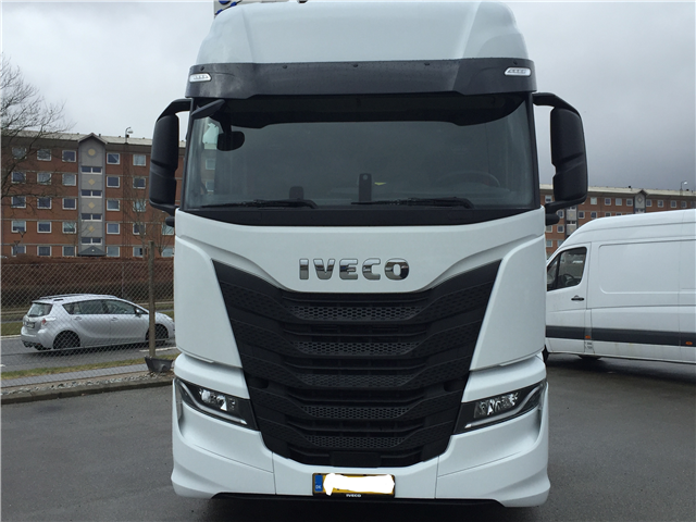 Iveco 480Hp 6x2 Twinsteer