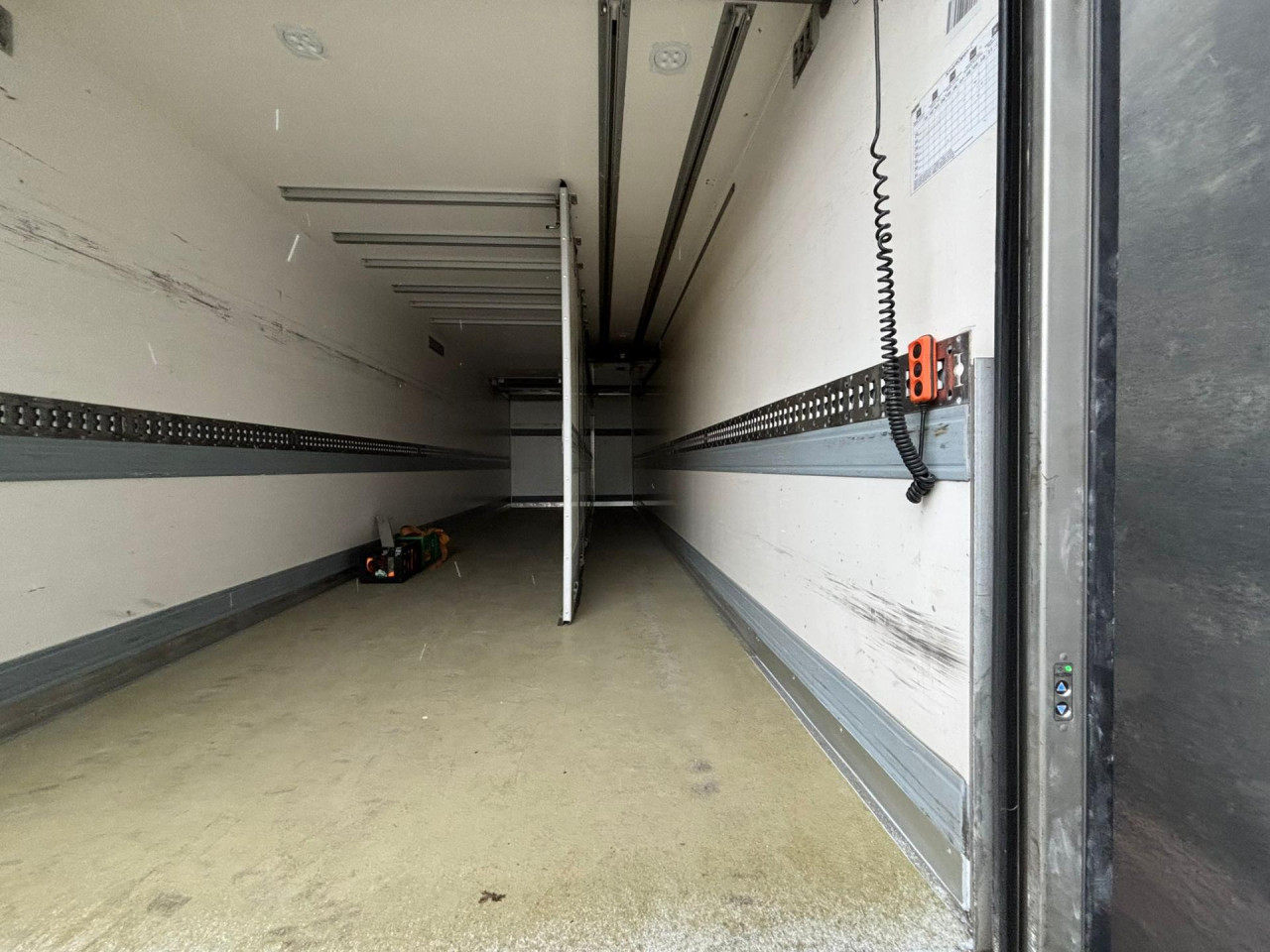 Scania P 320 B6x2*4NB Dobbelt compartment