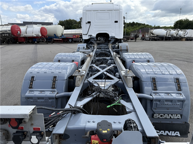 Scania G450 8x2*6 ADR Chassis Euro 6