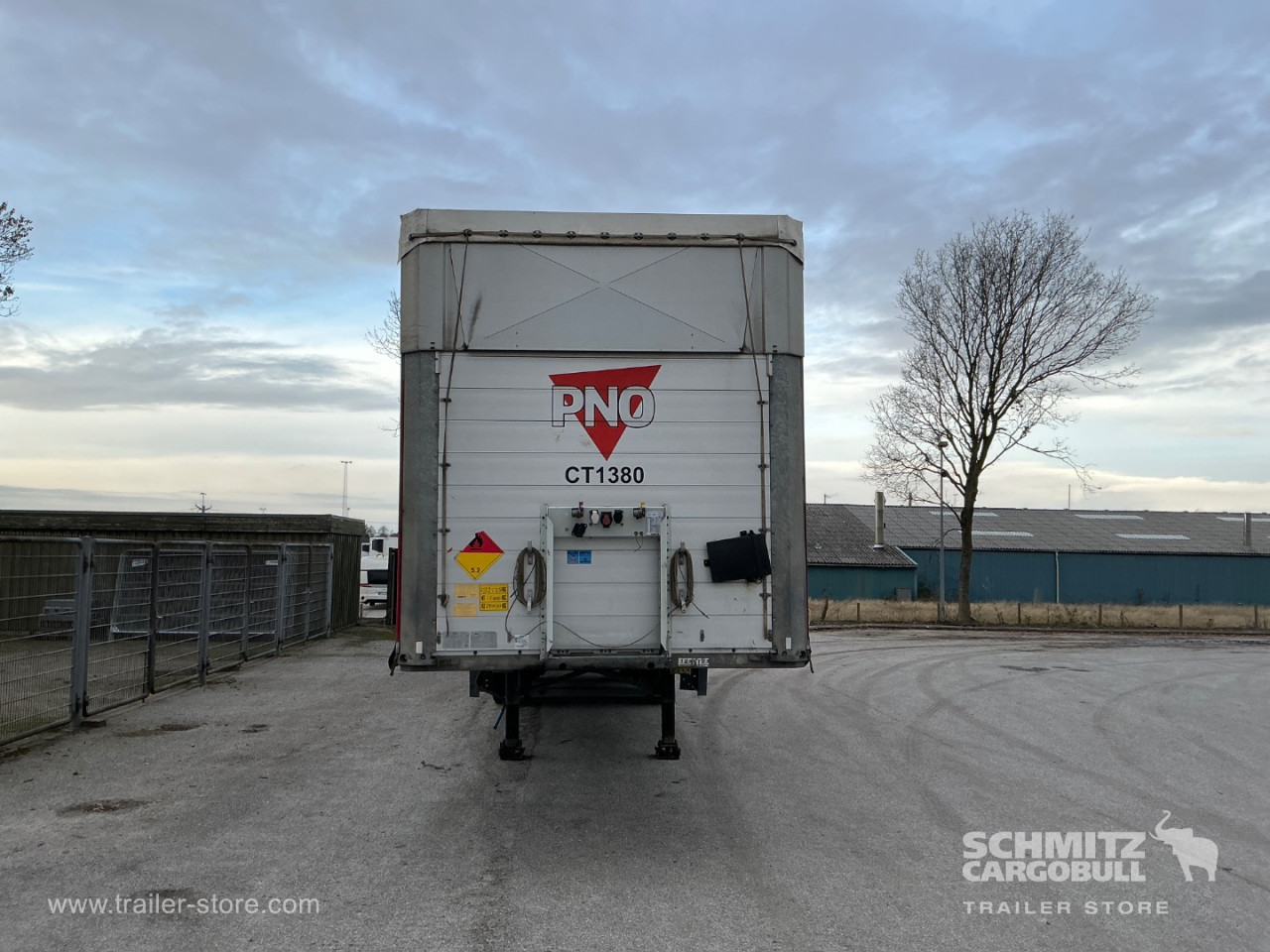 Schmitz Semi Curtainsider Standard