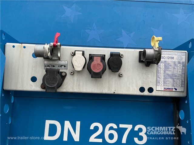 Schmitz Semi Curtainsider Mega