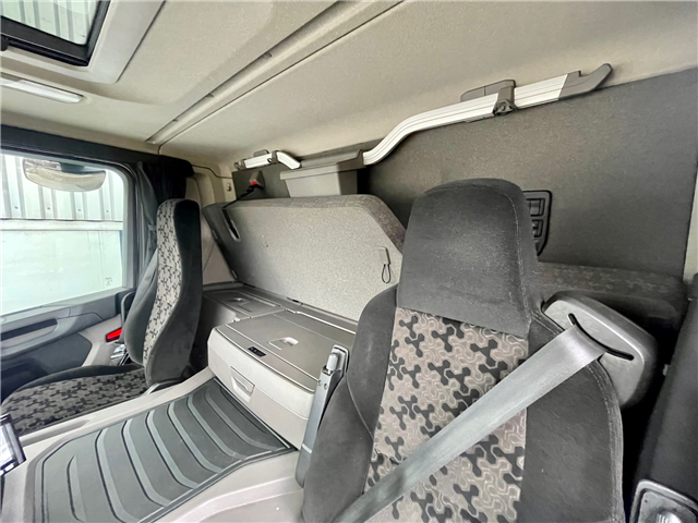 Scania P 320 9,3L 320HK