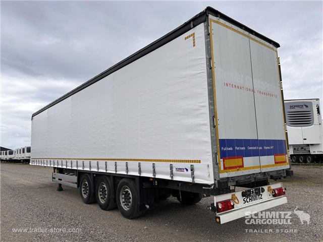 Schmitz Semi Curtainsider Standard